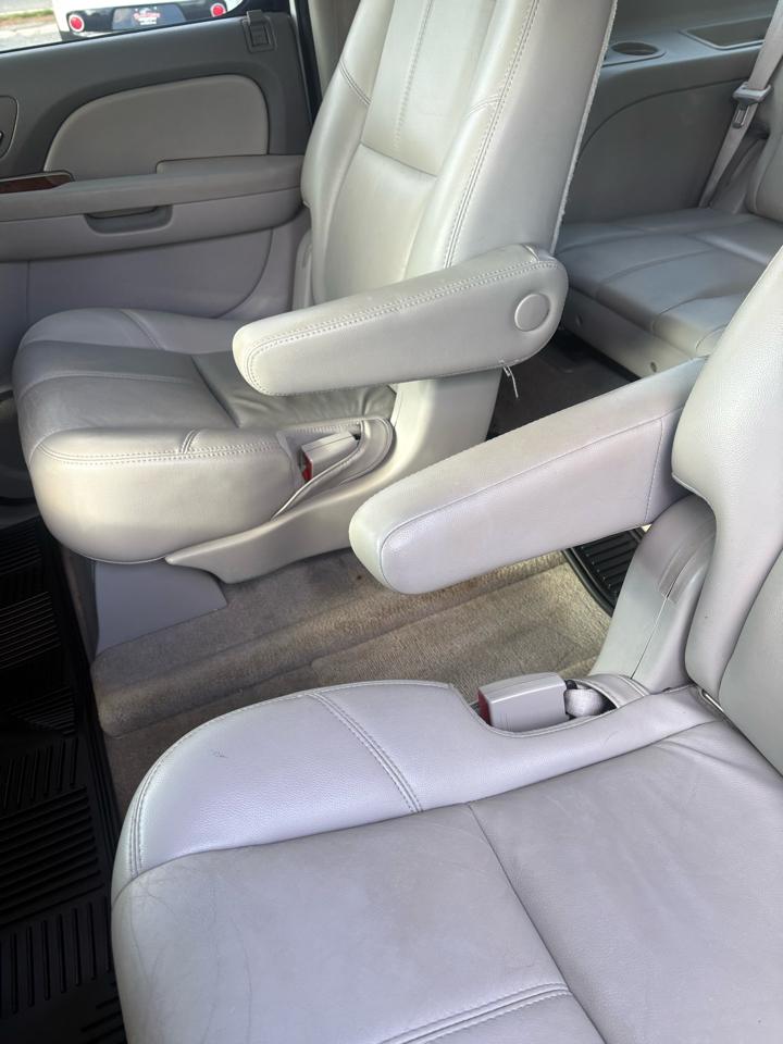 Chevrolet Suburban LS 1500 4WD 2007