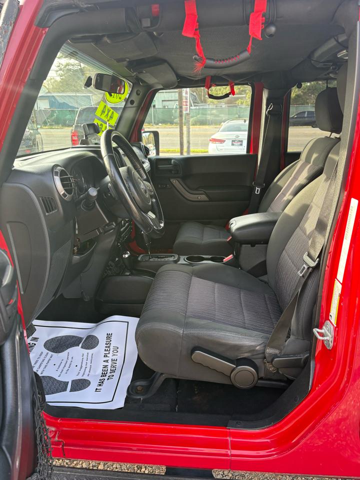 Jeep Wrangler Unlimited Sport 4WD 2011