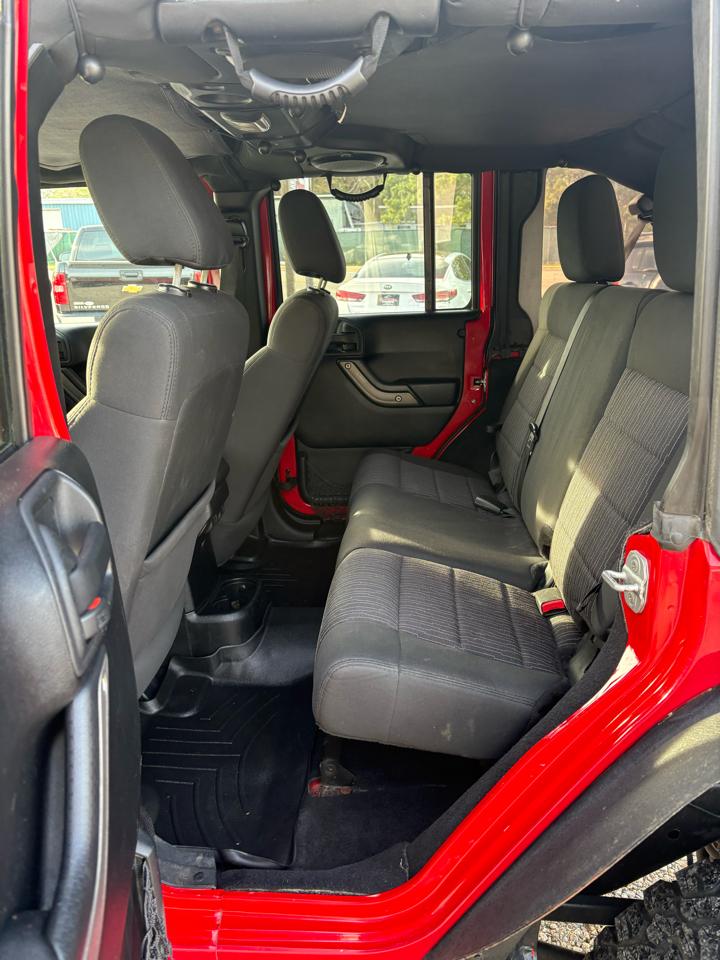 Jeep Wrangler Unlimited Sport 4WD 2011