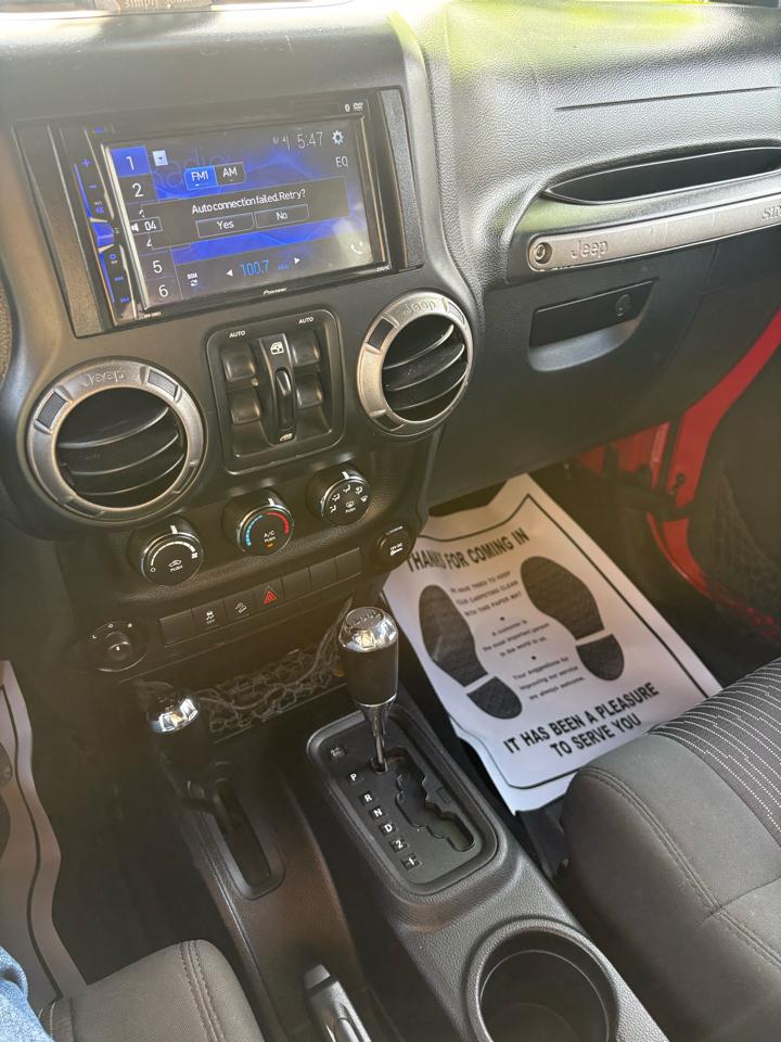 Jeep Wrangler Unlimited Sport 4WD 2011