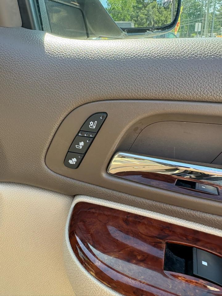 Chevrolet Tahoe LTZ 4WD 2013