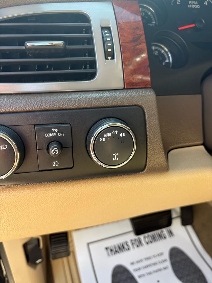 Chevrolet Tahoe LTZ 4WD 2013