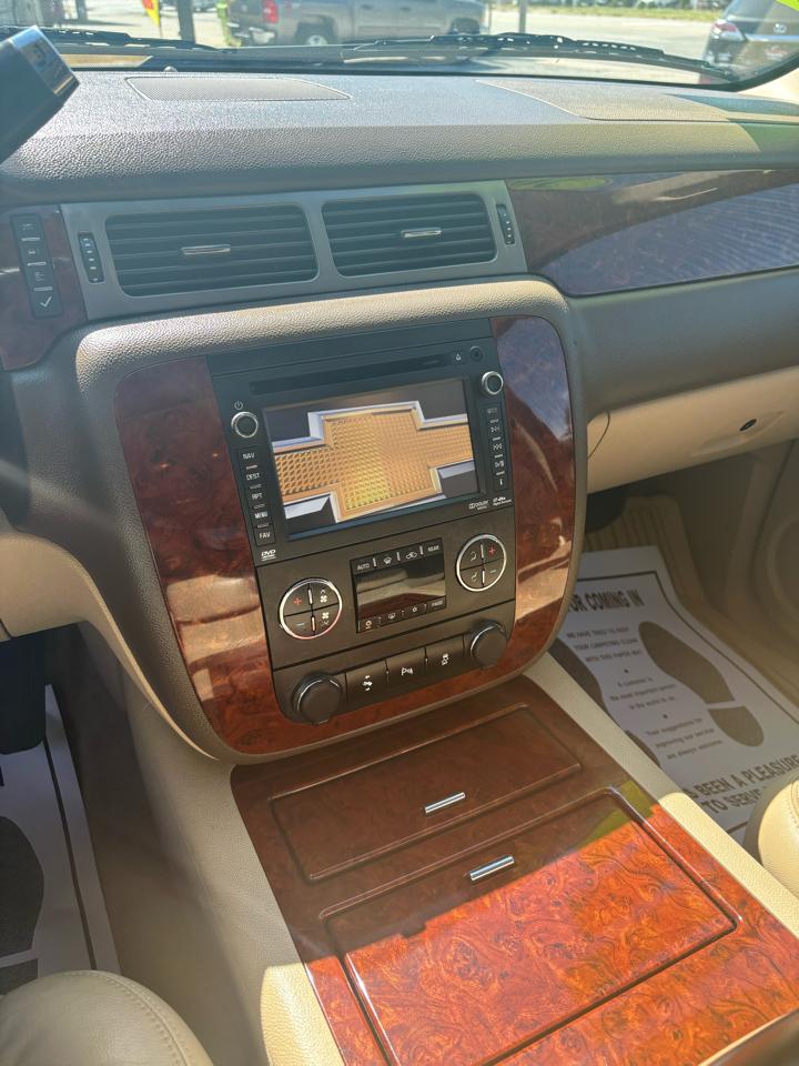 Chevrolet Tahoe LTZ 4WD 2013