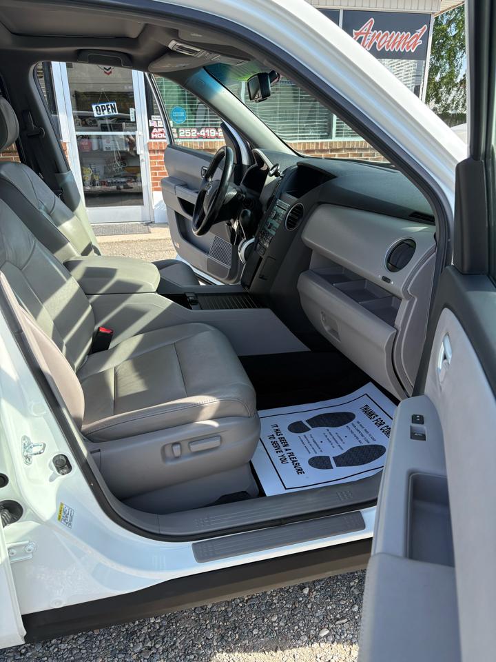 Honda Pilot EX-L 4WD 5-Spd AT 2011