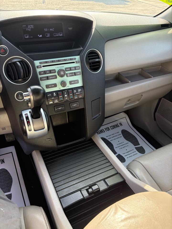 Honda Pilot EX-L 4WD 5-Spd AT 2011