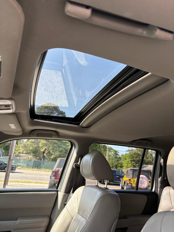 Honda Pilot EX-L 4WD 5-Spd AT 2011