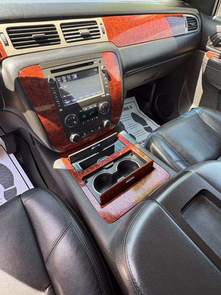 Chevrolet Tahoe LTZ 2WD 2013