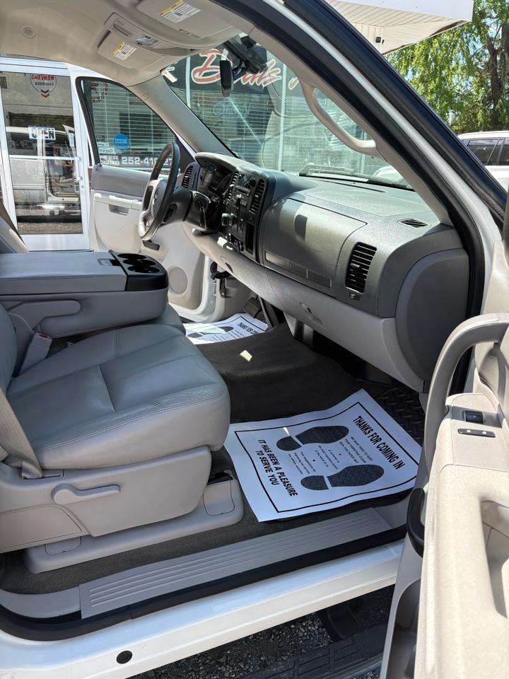 GMC Sierra 1500 SLE Crew Cab 4WD 2013