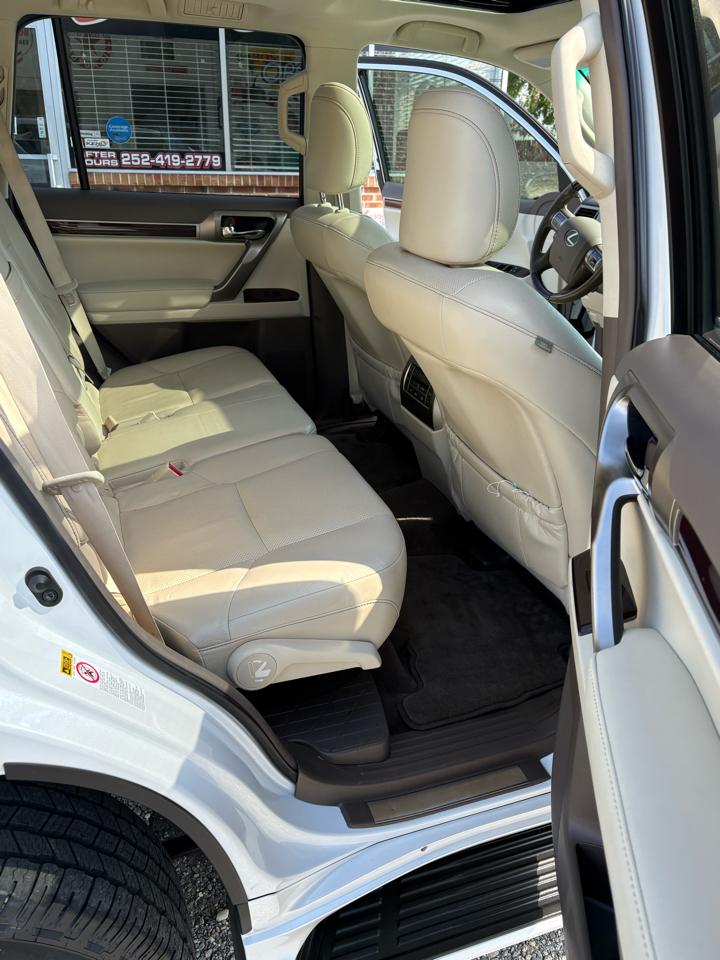 Lexus GX 460 Base 2017