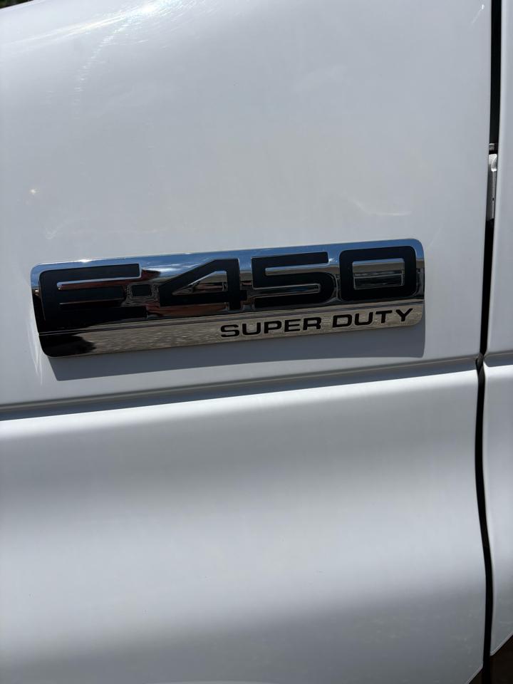 Ford Econoline E450 2012