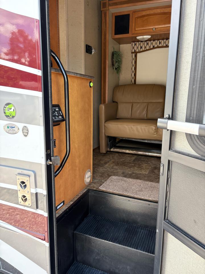Ford Econoline E450 2012