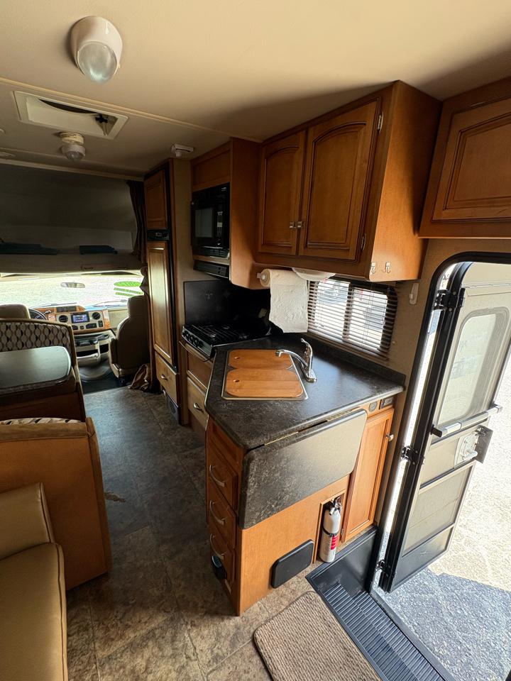 Ford Econoline E450 2012
