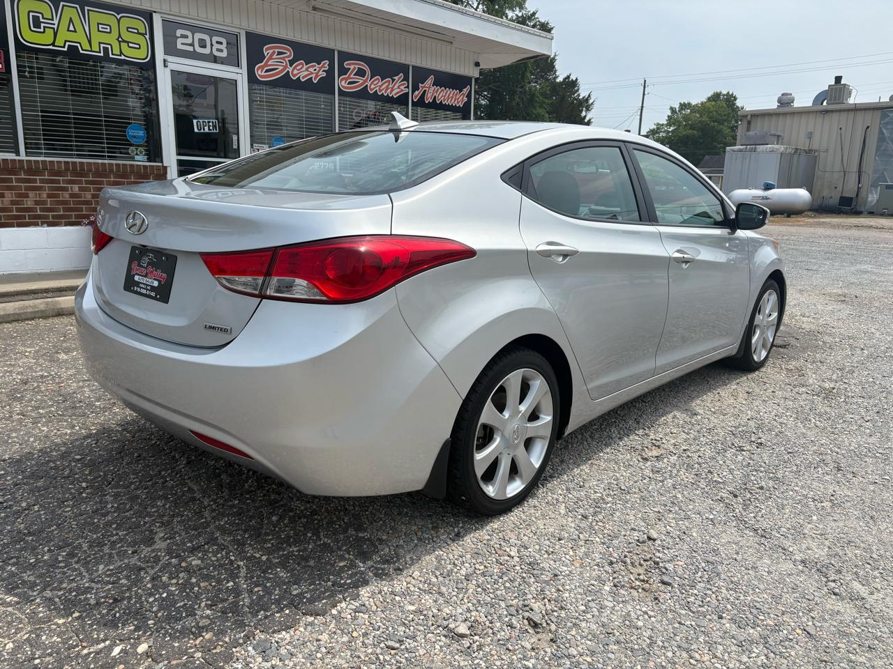 Hyundai Elantra GLS M/T 2013