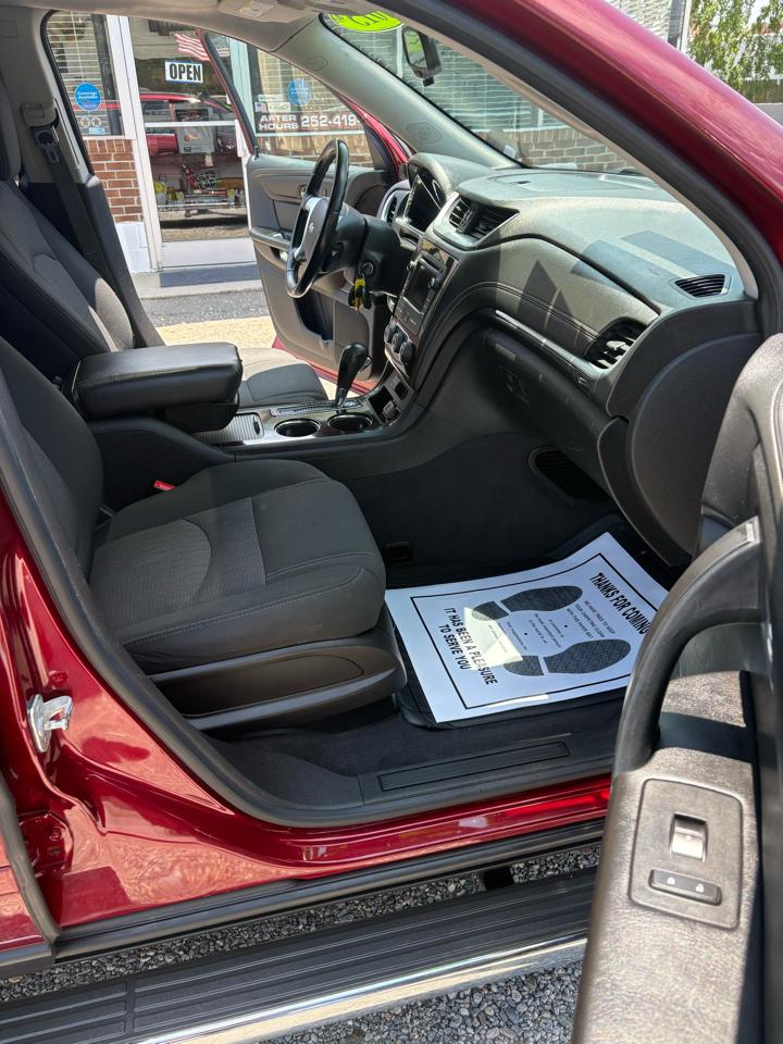 2015 Chevrolet Traverse 1LT - Photo 15