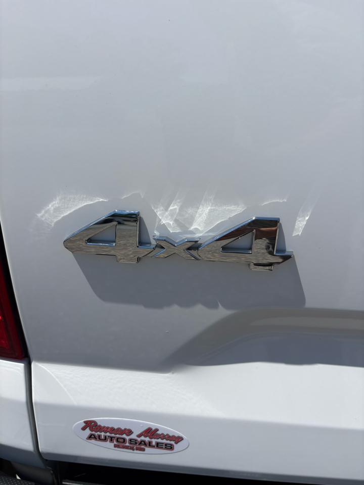 2019 Toyota Tundra SR5 - Photo 7