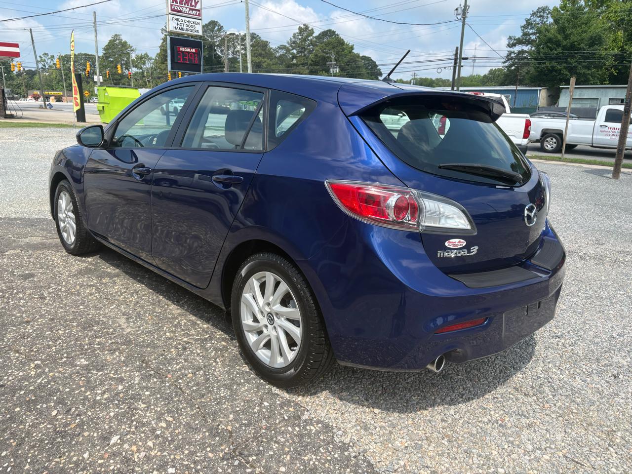 Mazda MAZDA3 i Grand Touring MT 5-Door 2013