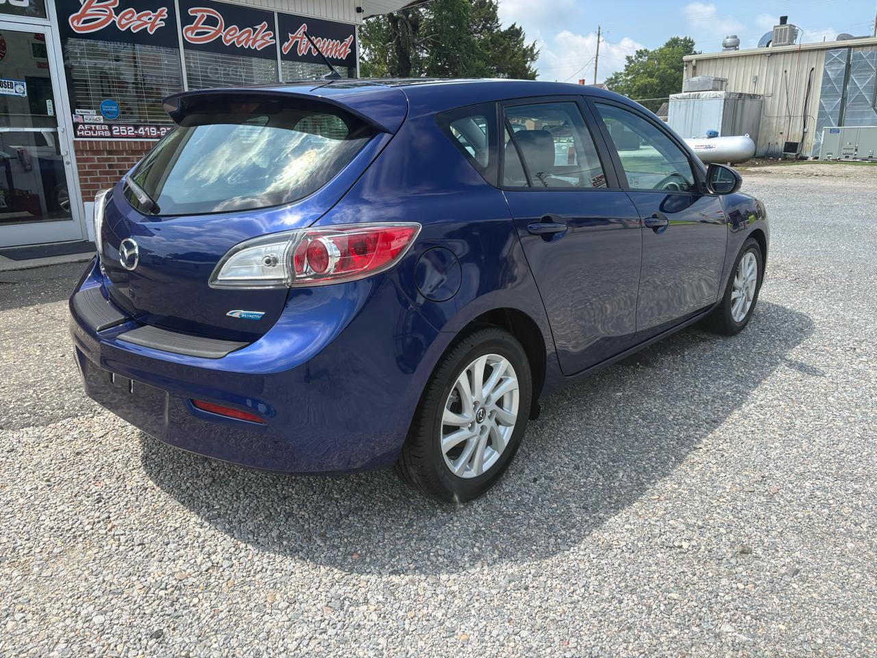Mazda MAZDA3 i Grand Touring MT 5-Door 2013