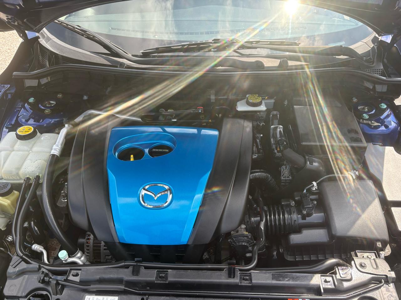 Mazda MAZDA3 i Grand Touring MT 5-Door 2013