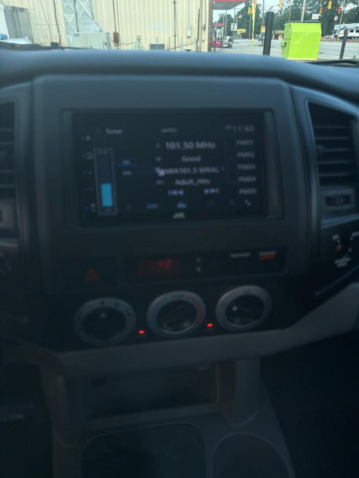 Toyota Tacoma Regular Cab 4WD 2006