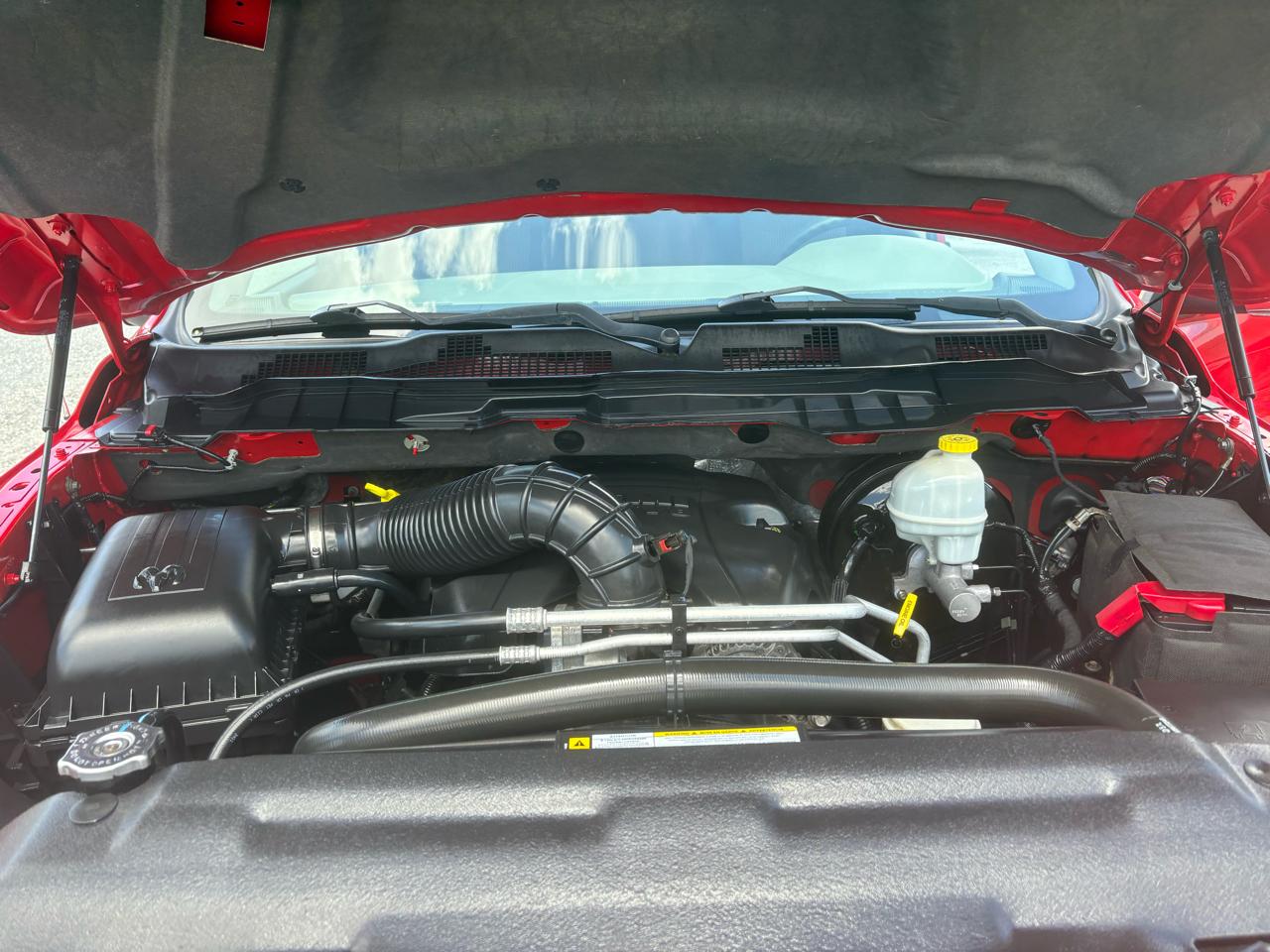 RAM 1500 ST Crew Cab 4WD 2012