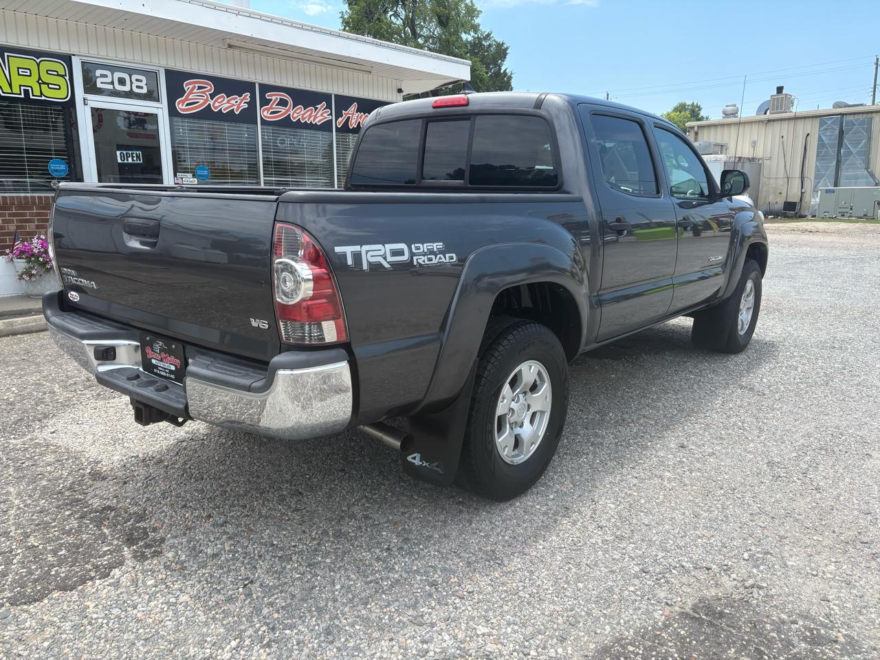 Toyota Tacoma Double Cab V6 6MT 4WD 2015