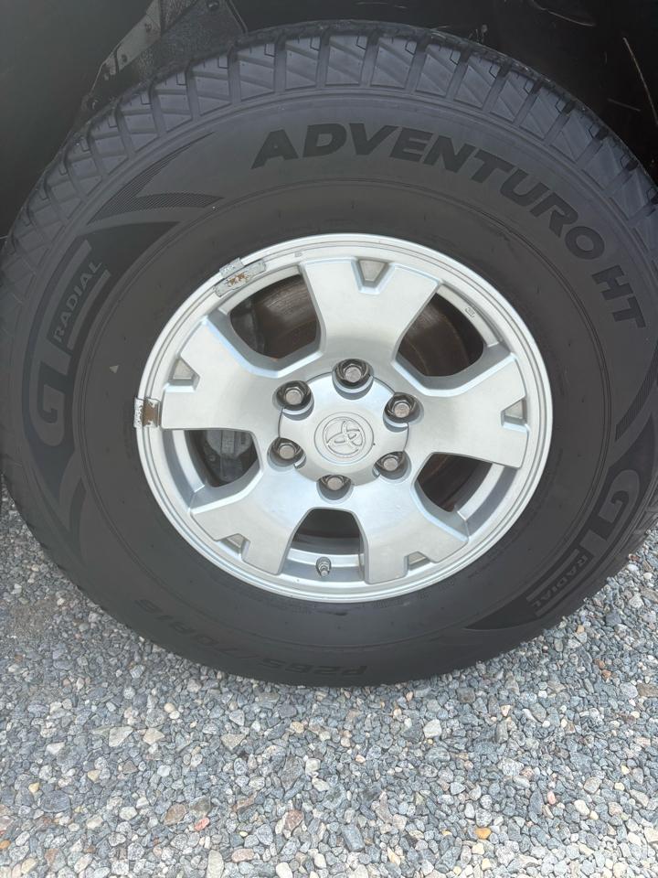 Toyota Tacoma Double Cab V6 6MT 4WD 2015