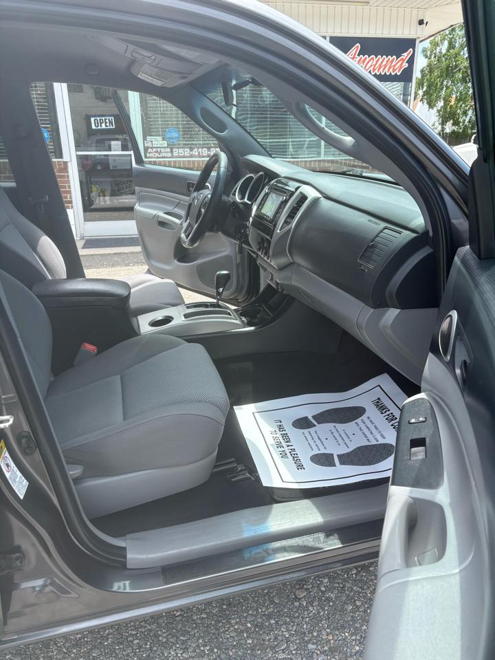Toyota Tacoma Double Cab V6 6MT 4WD 2015