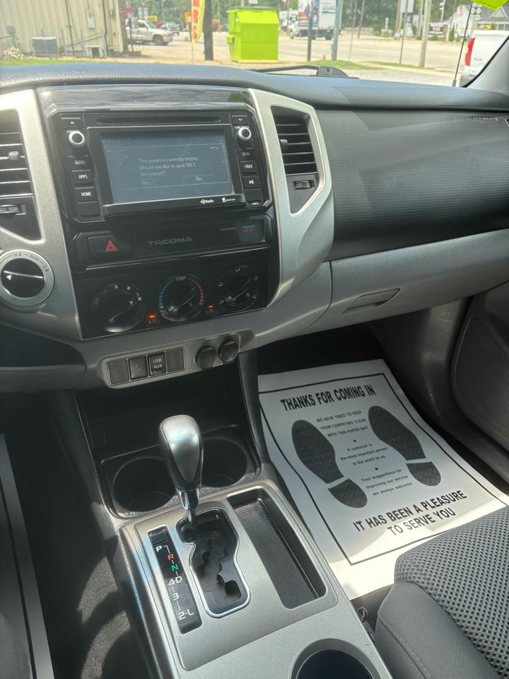 Toyota Tacoma Double Cab V6 6MT 4WD 2015