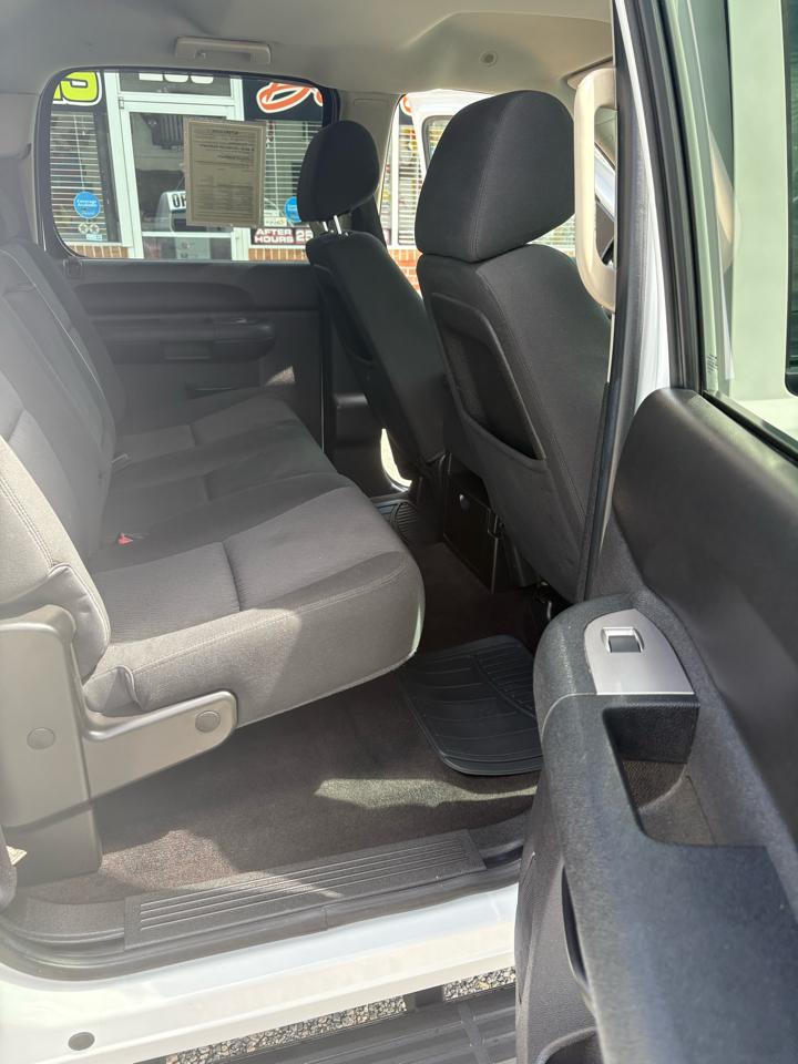 Chevrolet Silverado 1500 LT Crew Cab 4WD 2013