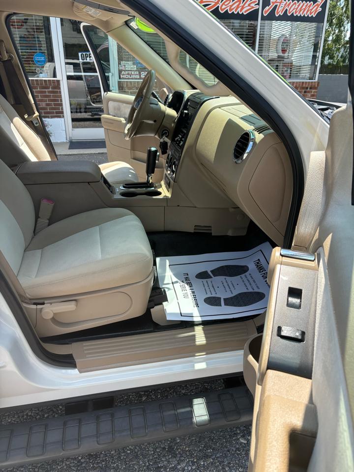 Ford Explorer Sport Trac XLT 4.0L 2WD 2010
