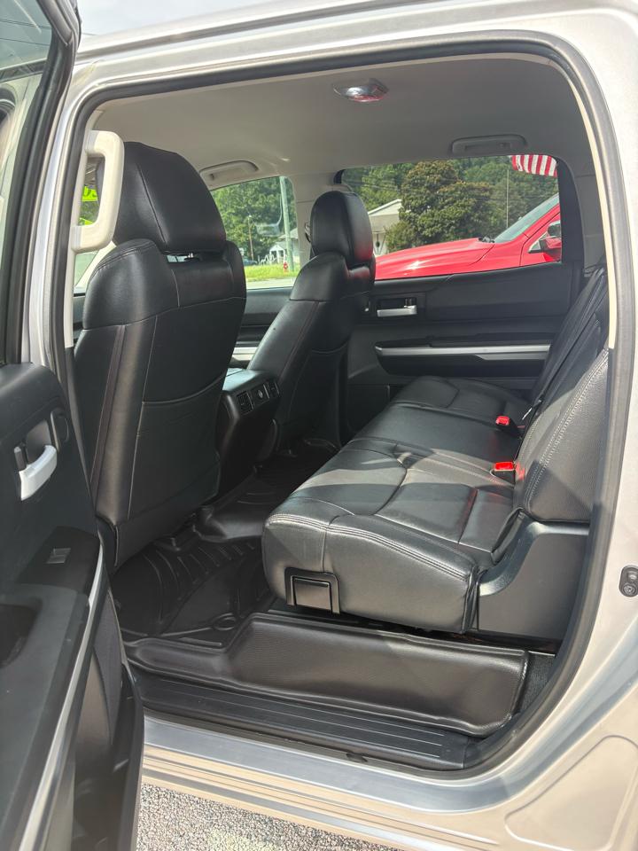Toyota Tundra 4WD Truck CrewMax 5.7L V8 6-Spd AT SR5 (Natl) 2014