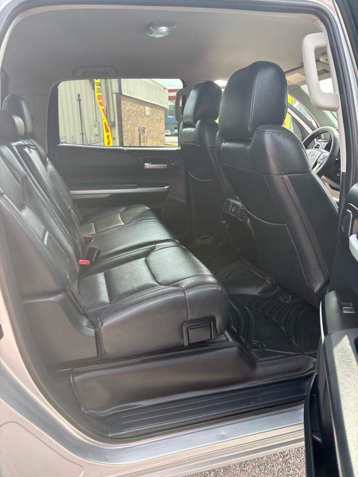 Toyota Tundra 4WD Truck CrewMax 5.7L V8 6-Spd AT SR5 (Natl) 2014