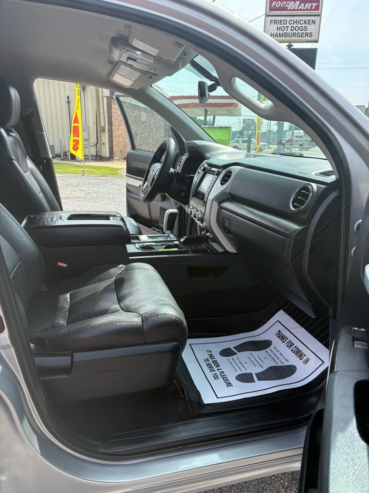 Toyota Tundra 4WD Truck CrewMax 5.7L V8 6-Spd AT SR5 (Natl) 2014