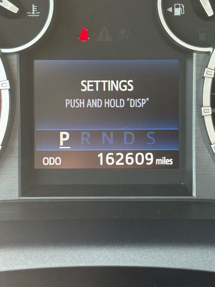Toyota Tundra 4WD Truck CrewMax 5.7L V8 6-Spd AT SR5 (Natl) 2014