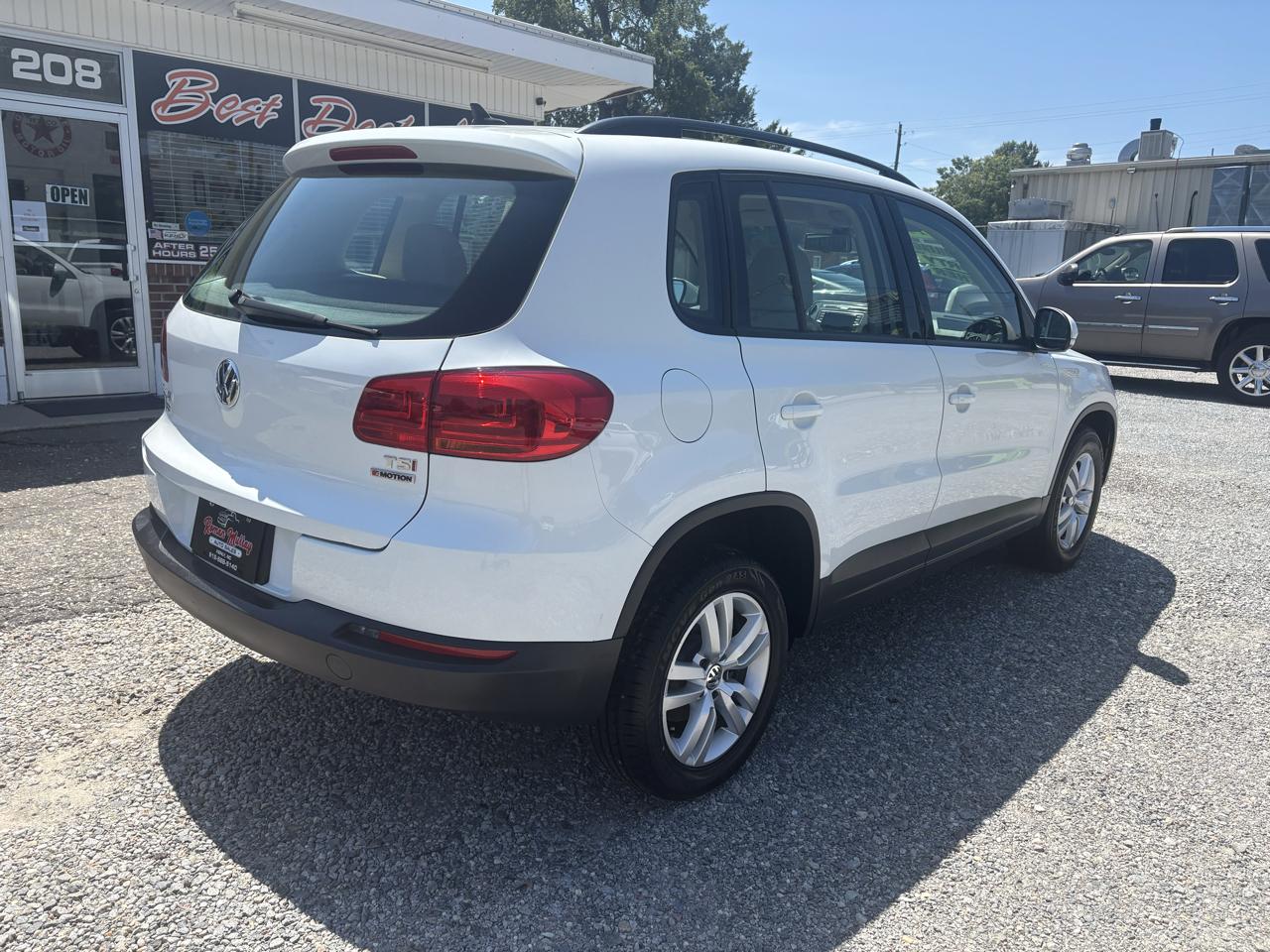Volkswagen Tiguan S 4Motion 2017