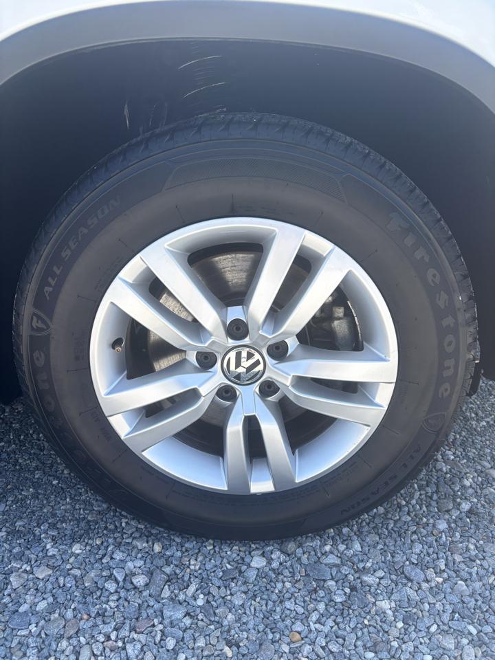Volkswagen Tiguan S 4Motion 2017