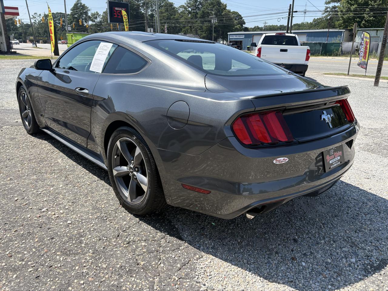 Ford Mustang V6 Coupe 2015