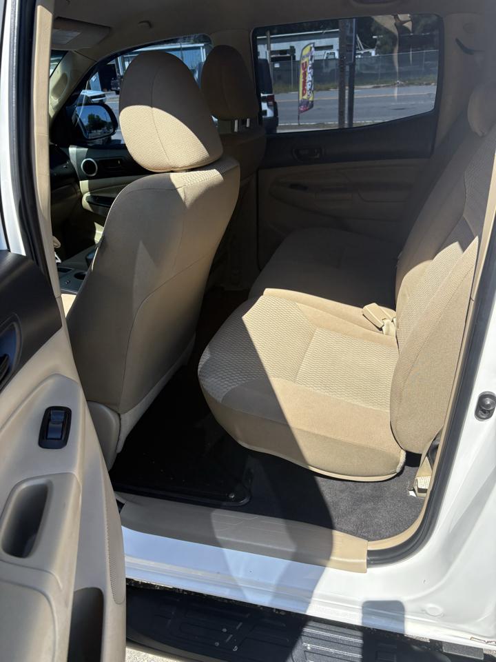 Toyota Tacoma PreRunner Double Cab V6 Auto 2WD 2012