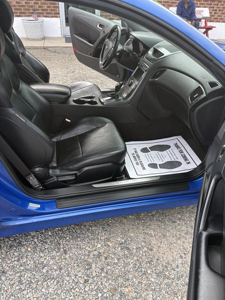 Hyundai Genesis Coupe 3.8 Track Auto 2011