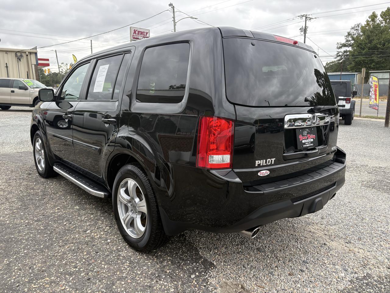 Honda Pilot EX-L 4WD 5-Spd AT with DVD 2012