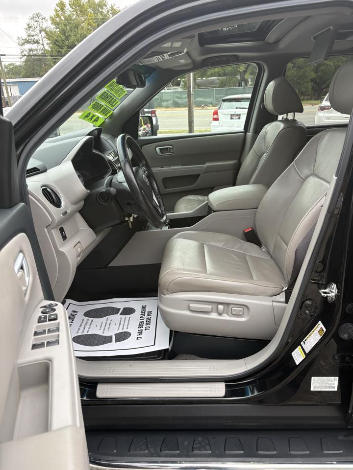 Honda Pilot EX-L 4WD 5-Spd AT with DVD 2012