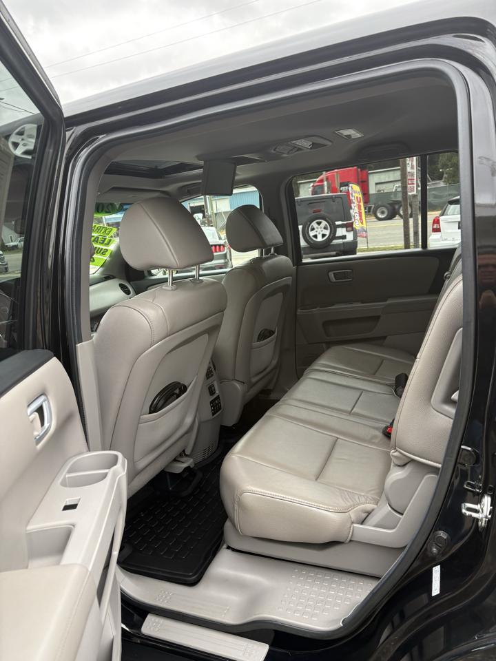 Honda Pilot EX-L 4WD 5-Spd AT with DVD 2012