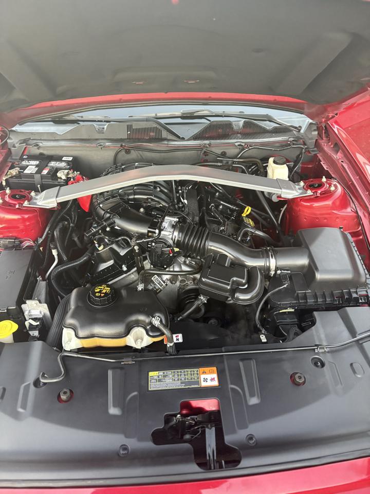 Ford Mustang V6 Convertible 2013