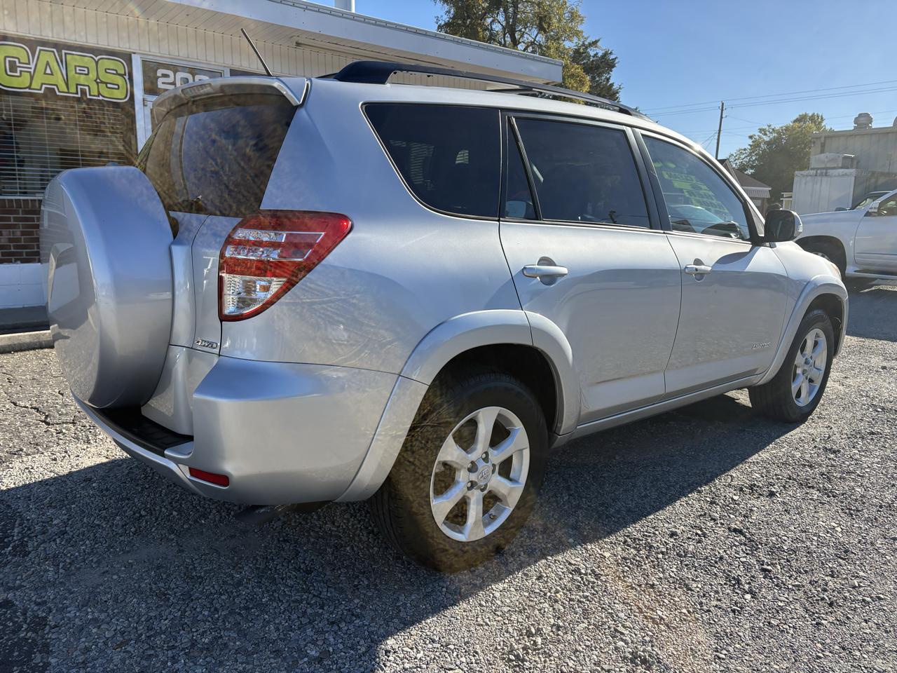 Toyota RAV4 Limited V6 4WD 2009