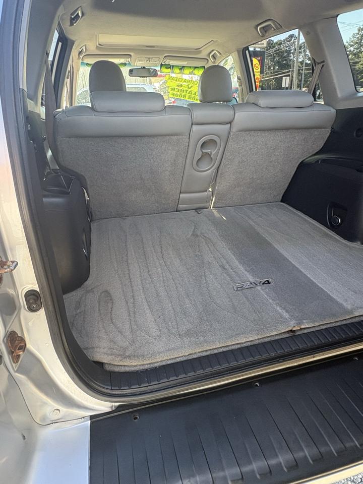 Toyota RAV4 Limited V6 4WD 2009