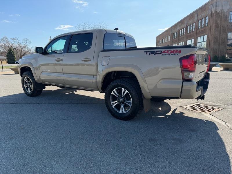 Toyota Tacoma SR5 Double Cab Long Bed V6 6AT 4WD 2019