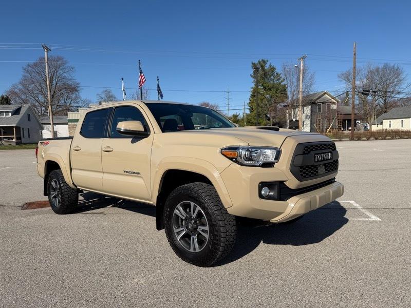 Toyota Tacoma SR5 Double Cab Long Bed V6 6AT 4WD 2019