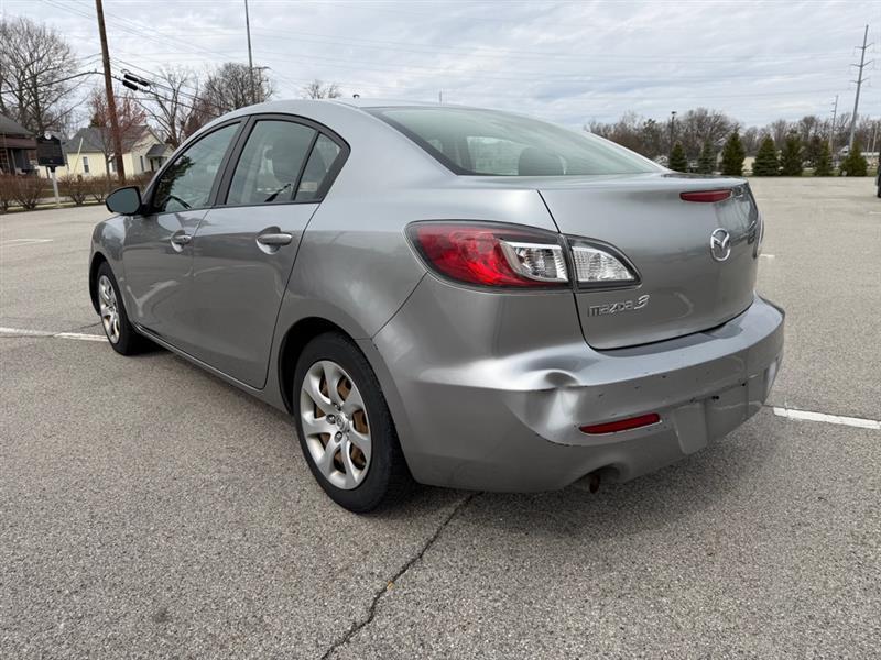 Mazda MAZDA3 i Sport 4-Door 2012