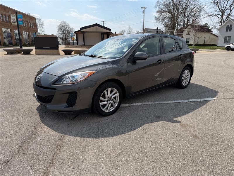 2013 Mazda MAZDA3 i Grand Touring MT 5-Door