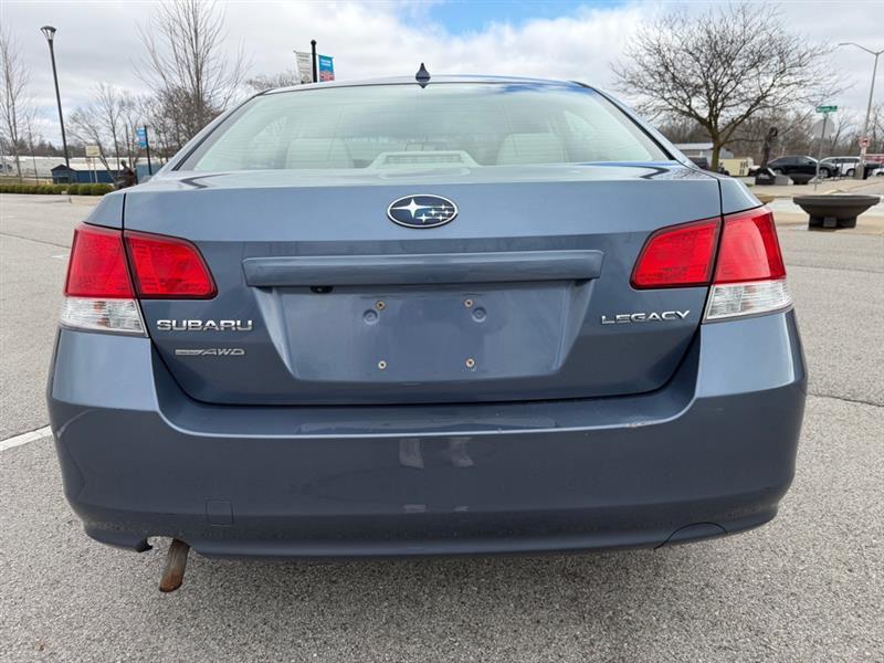 Subaru Legacy 2.5i Limited 2013